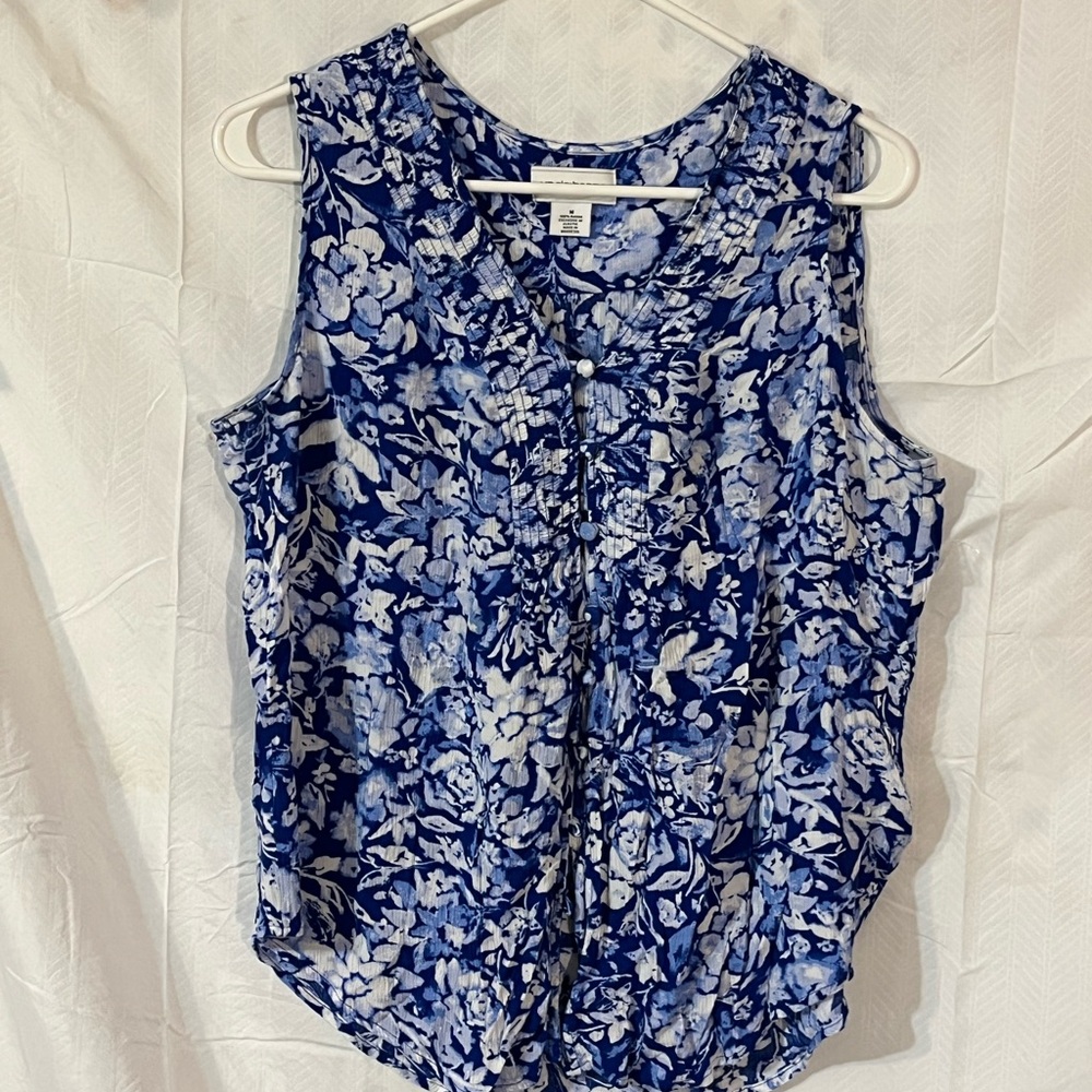 Liz Claiborne Blue and White Sleeveless top. AA - Picture 2 of 6